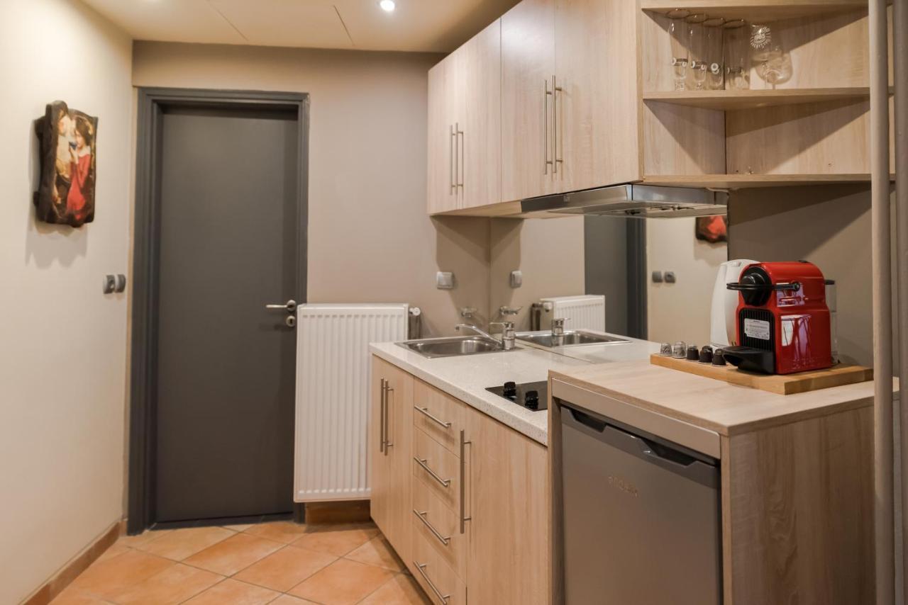 The Heart Of Plaka Apartment เอเธนส์ ภายนอก รูปภาพ