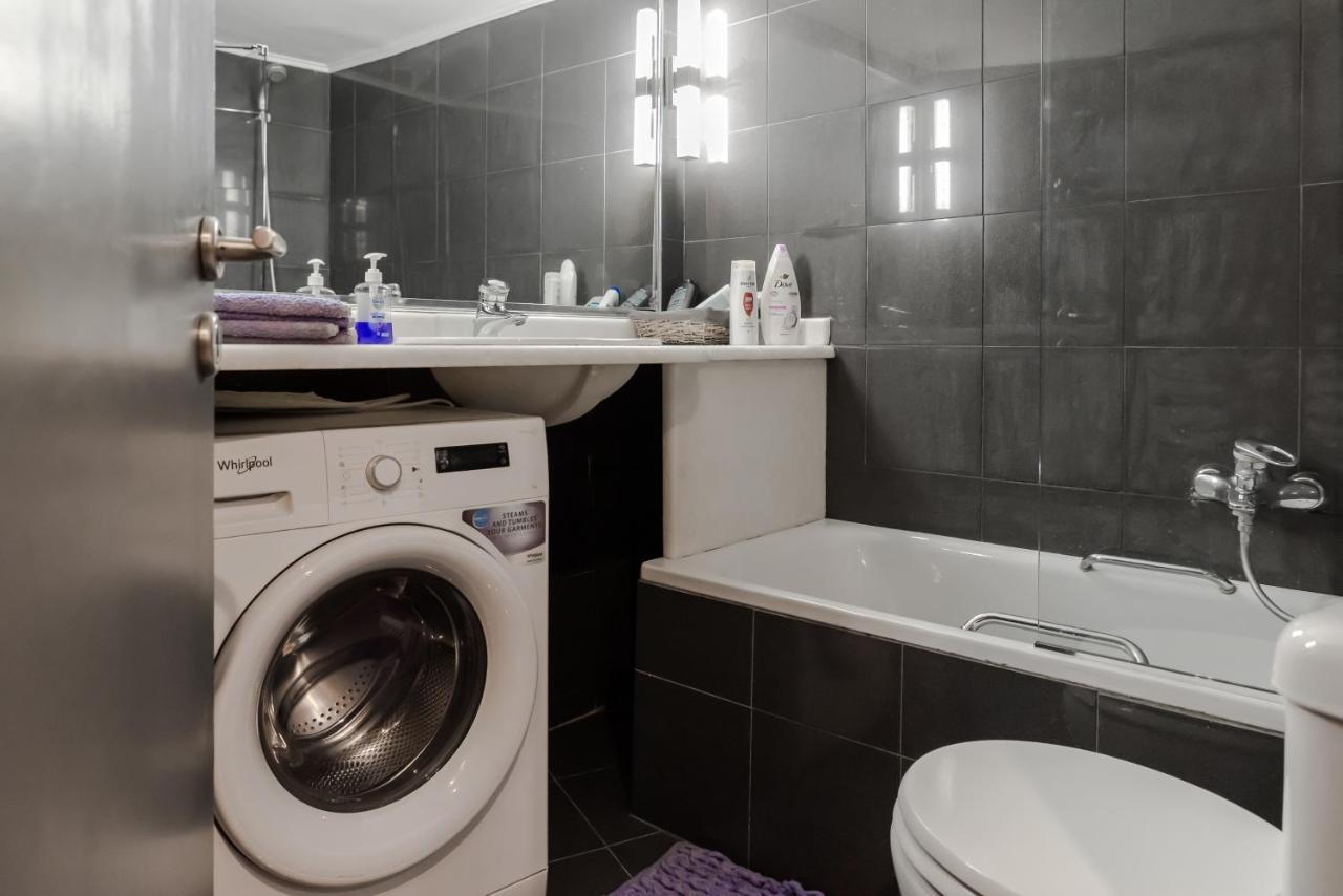 The Heart Of Plaka Apartment เอเธนส์ ภายนอก รูปภาพ